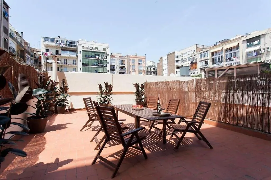 Stylish And Centric 2-Bedroom Apartment In Eixample &Terrace P2 Barcelona