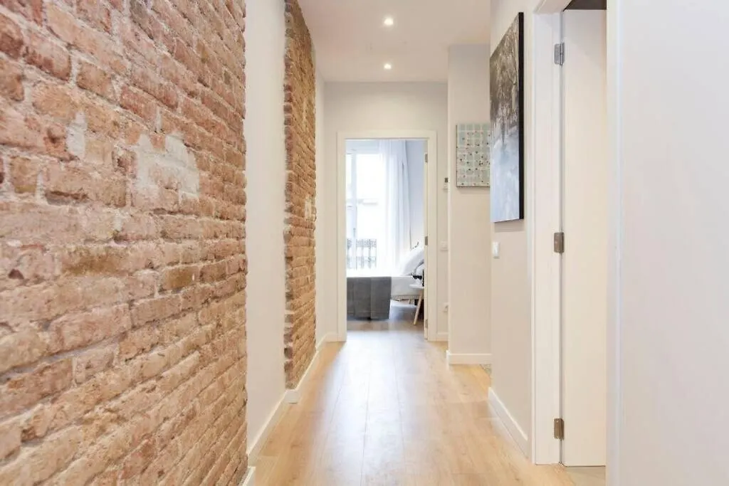 Stylish And Centric 2-Bedroom Apartment In Eixample &Terrace P2 Barcelona