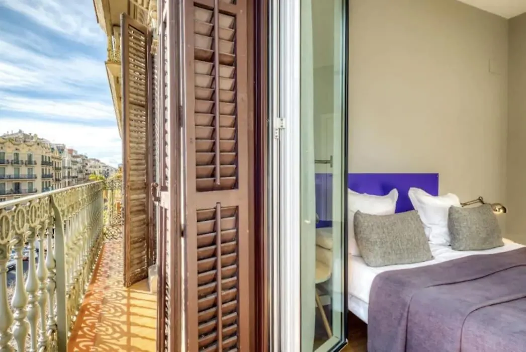 Stylish And Centric 2-Bedroom Apartment In Eixample &Terrace P2 Barcelona